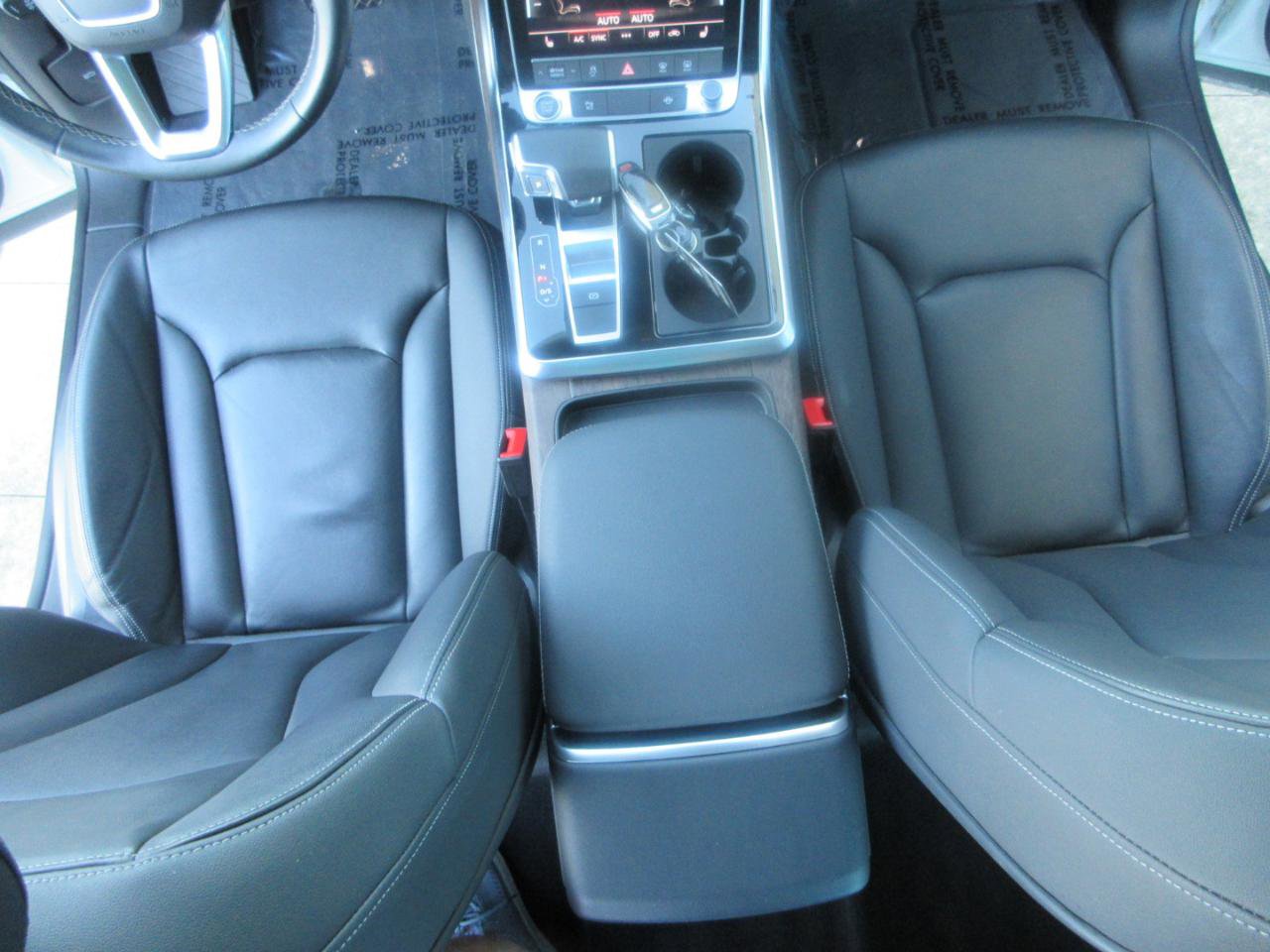 Used 2023 Audi Q8 Premium w/ Convenience Package image 18