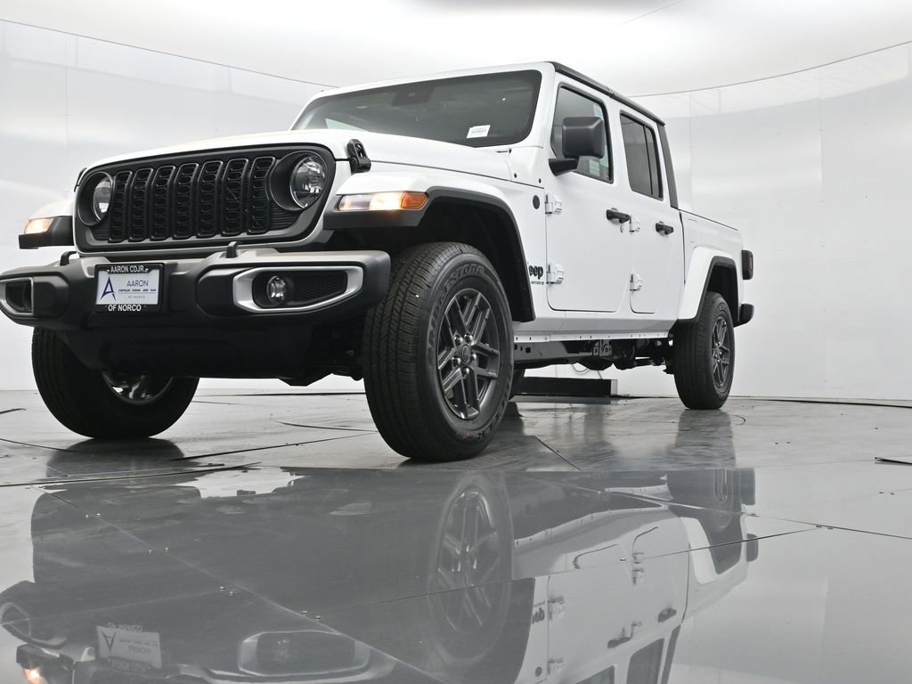 New 2025 Jeep Gladiator Sport image 37