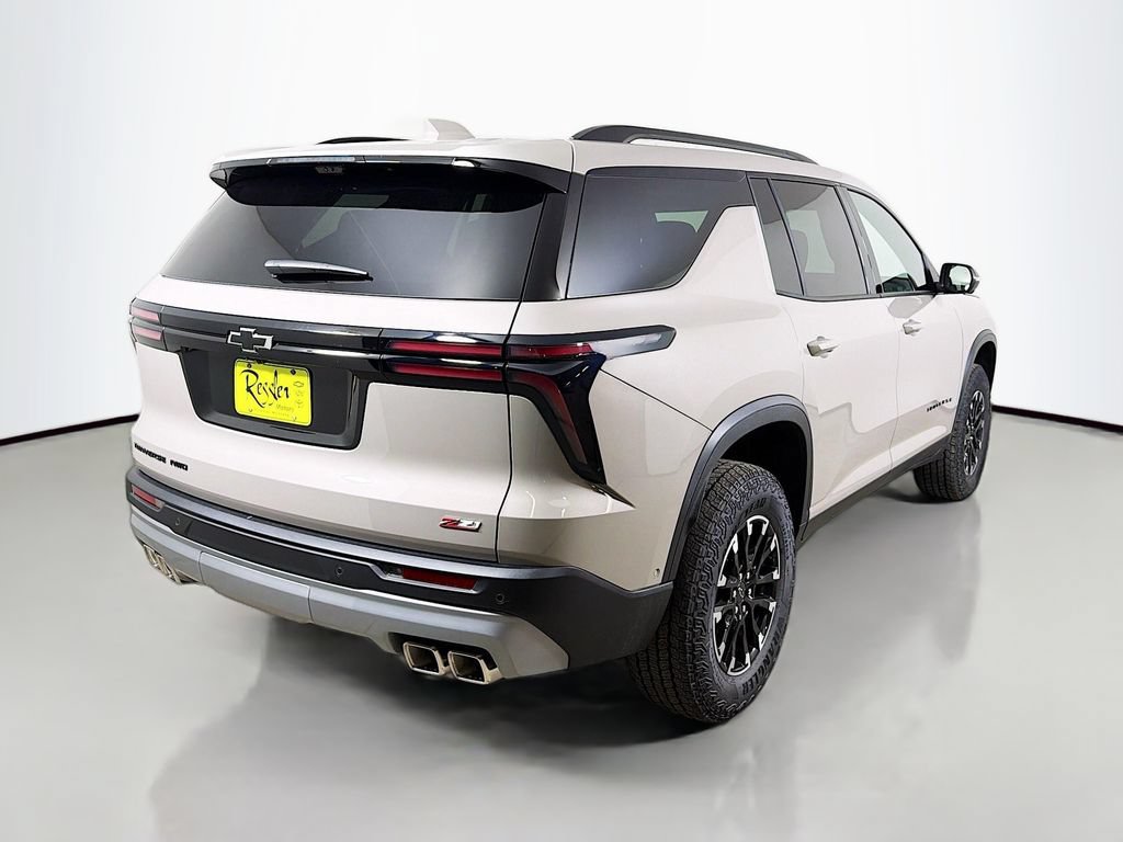 New 2026 Chevrolet Traverse Z71 w/ Enhanced Driving Package AWD/4WD image 5
