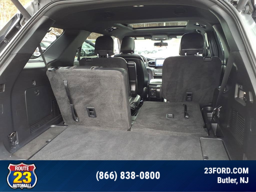 Used 2020 Ford Explorer XLT w/ Equipment Group 202A image 28