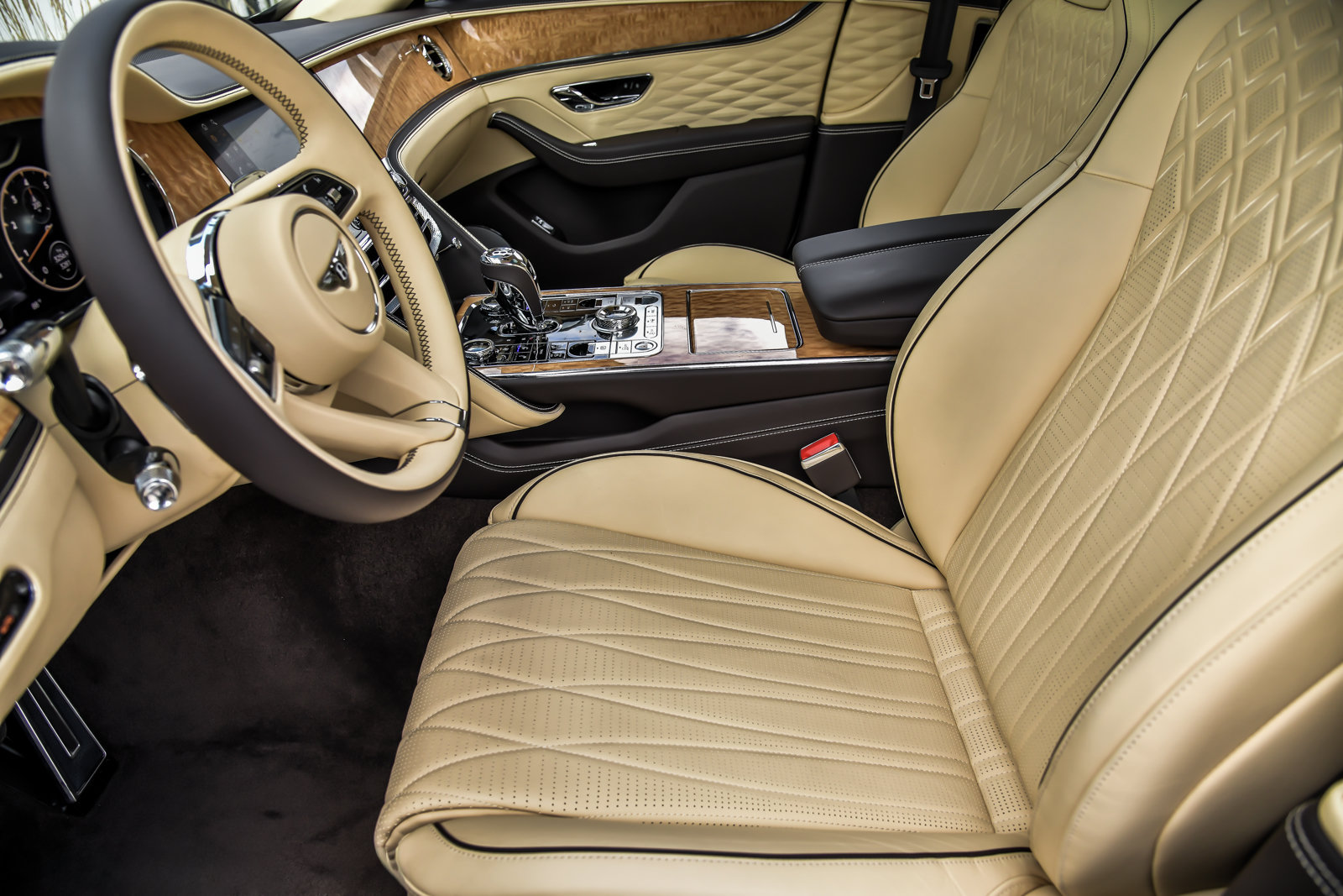 Certified 2021 Bentley Flying Spur V8 AWD/4WD image 26