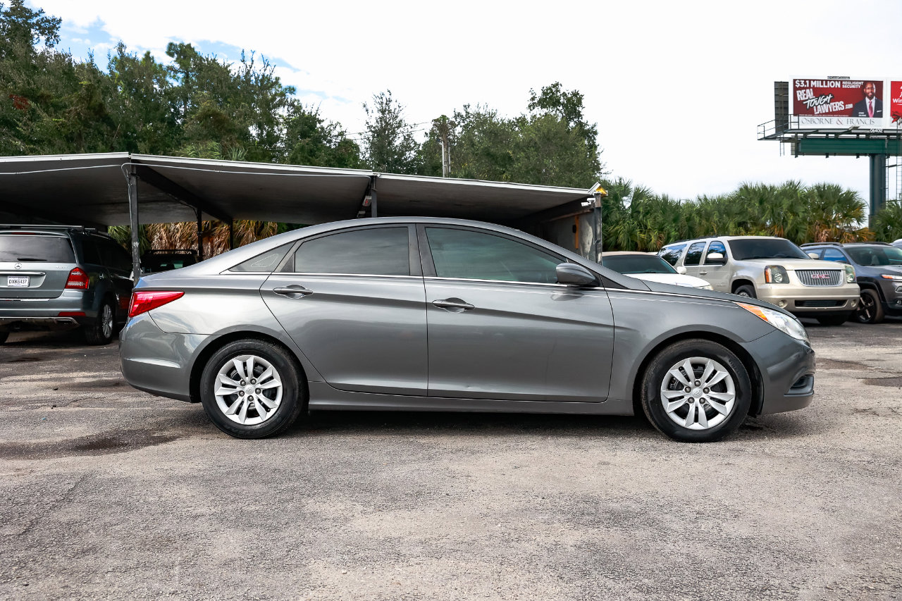 Used 2013 Hyundai Sonata GLS image 13