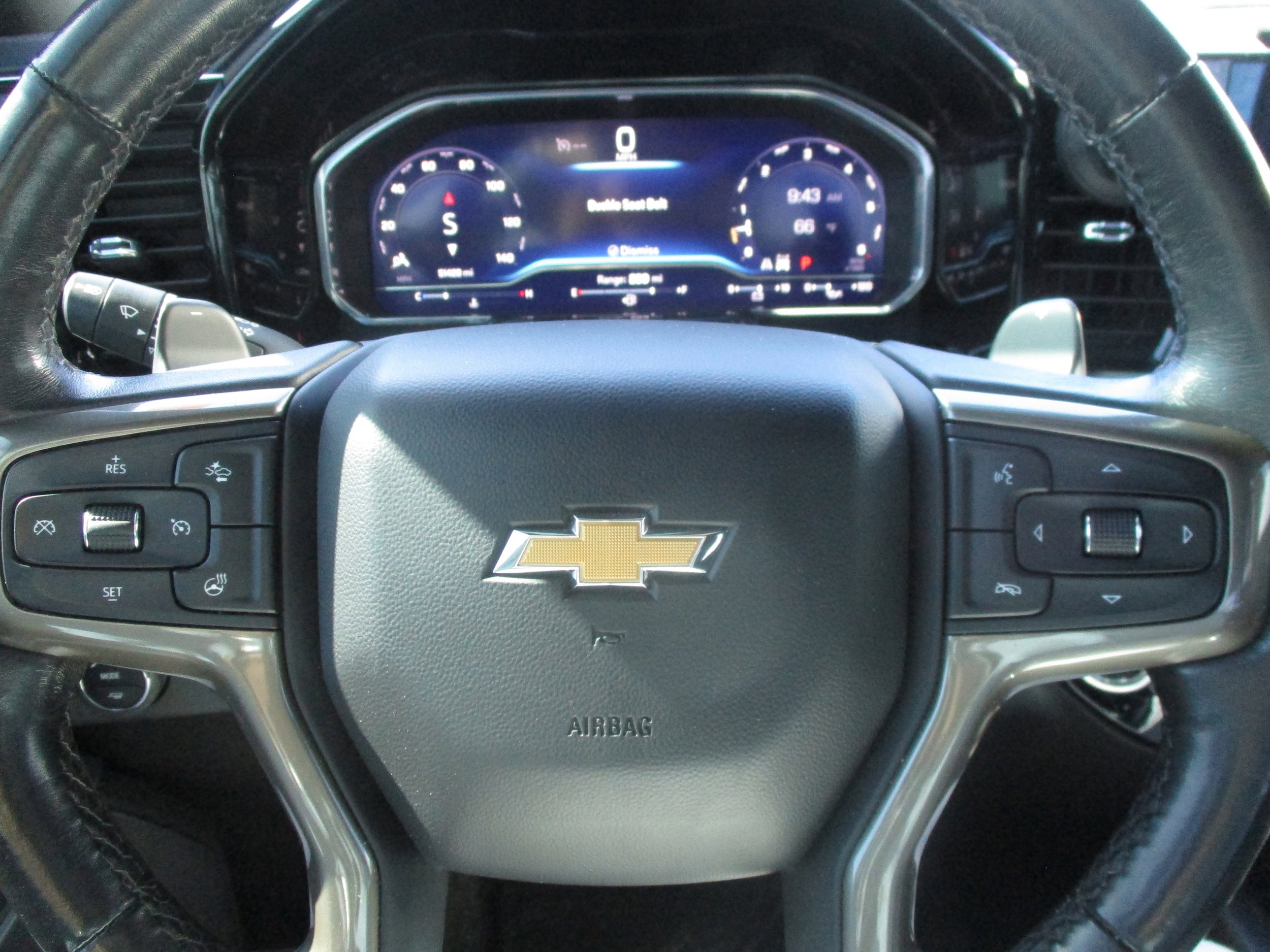 Used 2022 Chevrolet Silverado 1500 High Country w/ High Country Premium Package AWD/4WD image 12