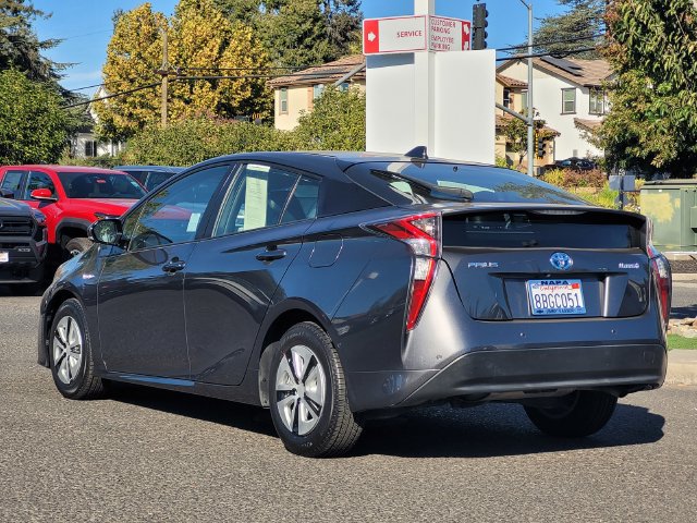 Certified 2017 Toyota Prius Four w/ Advanced Technology Package FWD image 8