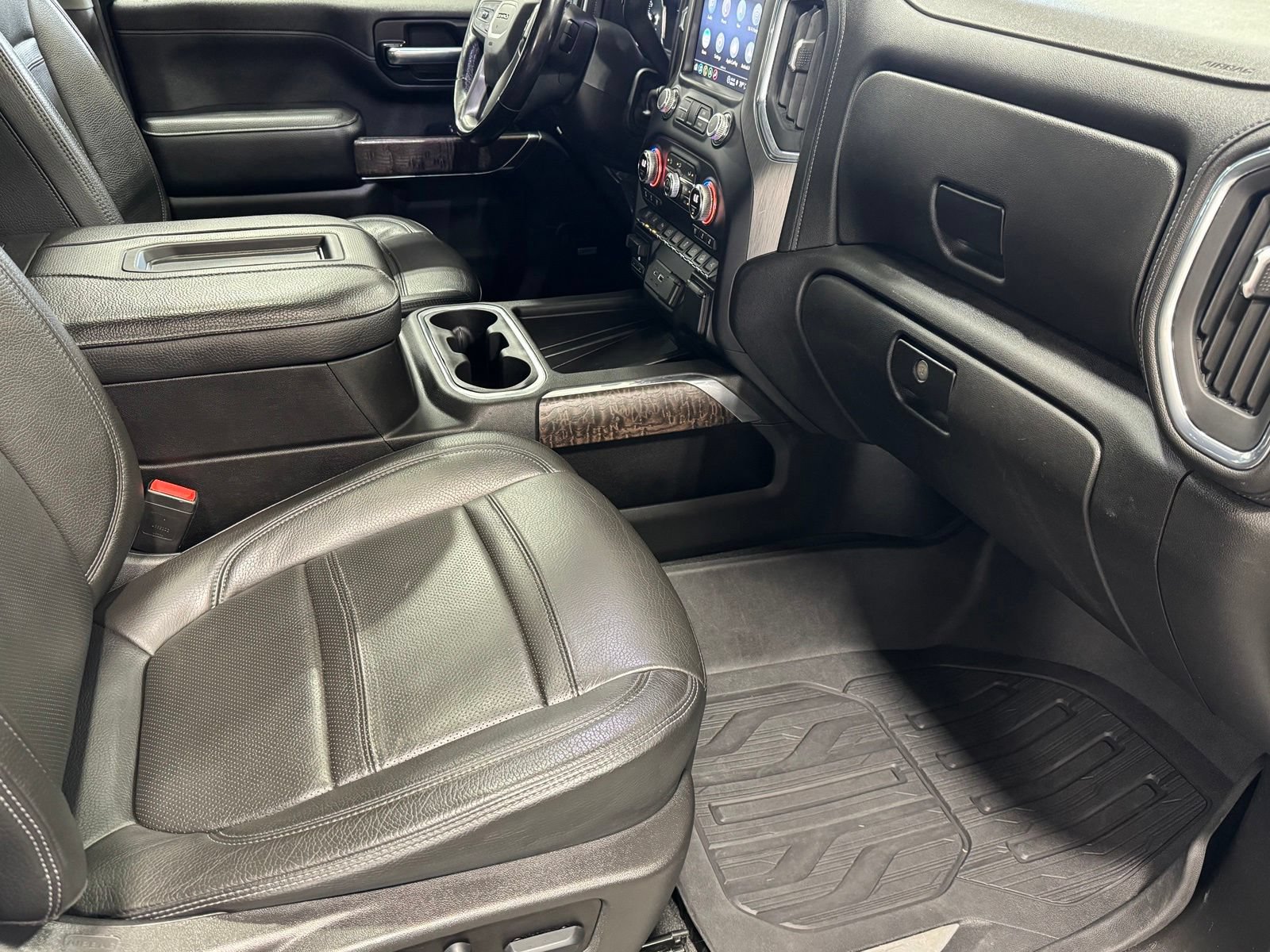 Used 2022 GMC Sierra 2500 Denali w/ Denali Ultimate Package AWD/4WD image 56