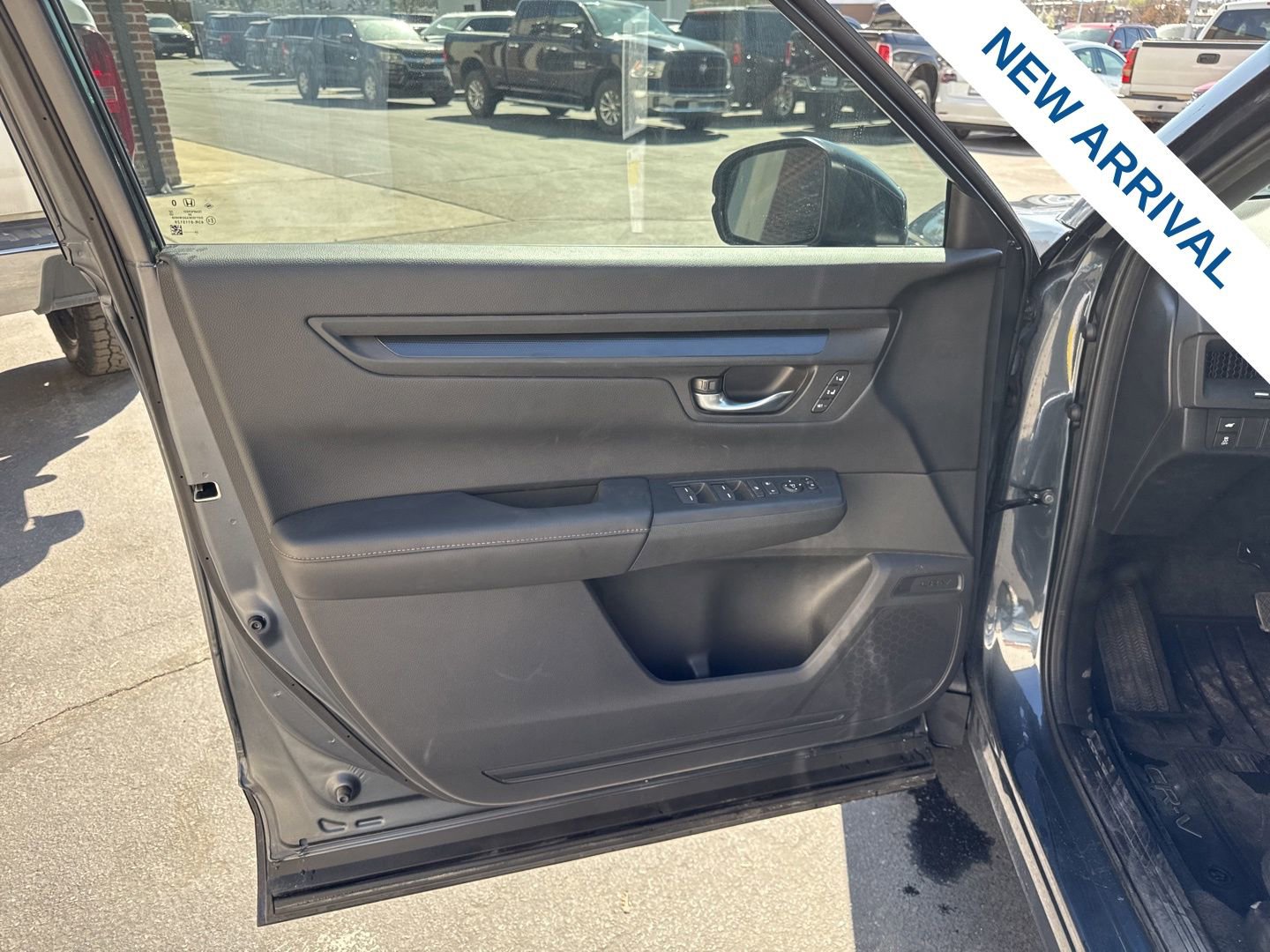 Used 2025 Honda CR-V Sport-L image 17