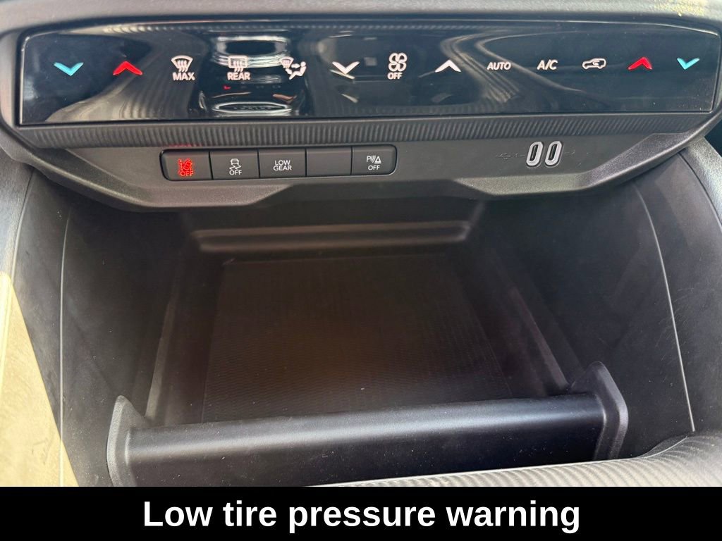 New 2026 Jeep Cherokee Limited image 12