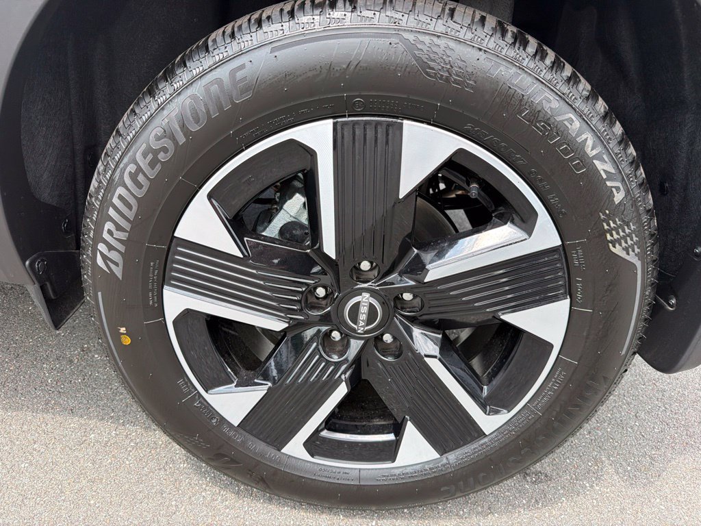 New 2026 Nissan Kicks SV w/ SV Premium Package AWD/4WD image 30
