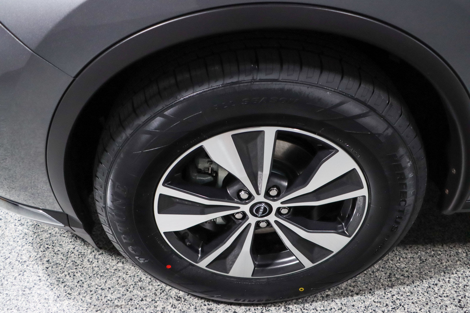 Used 2023 Nissan Murano SV FWD image 11