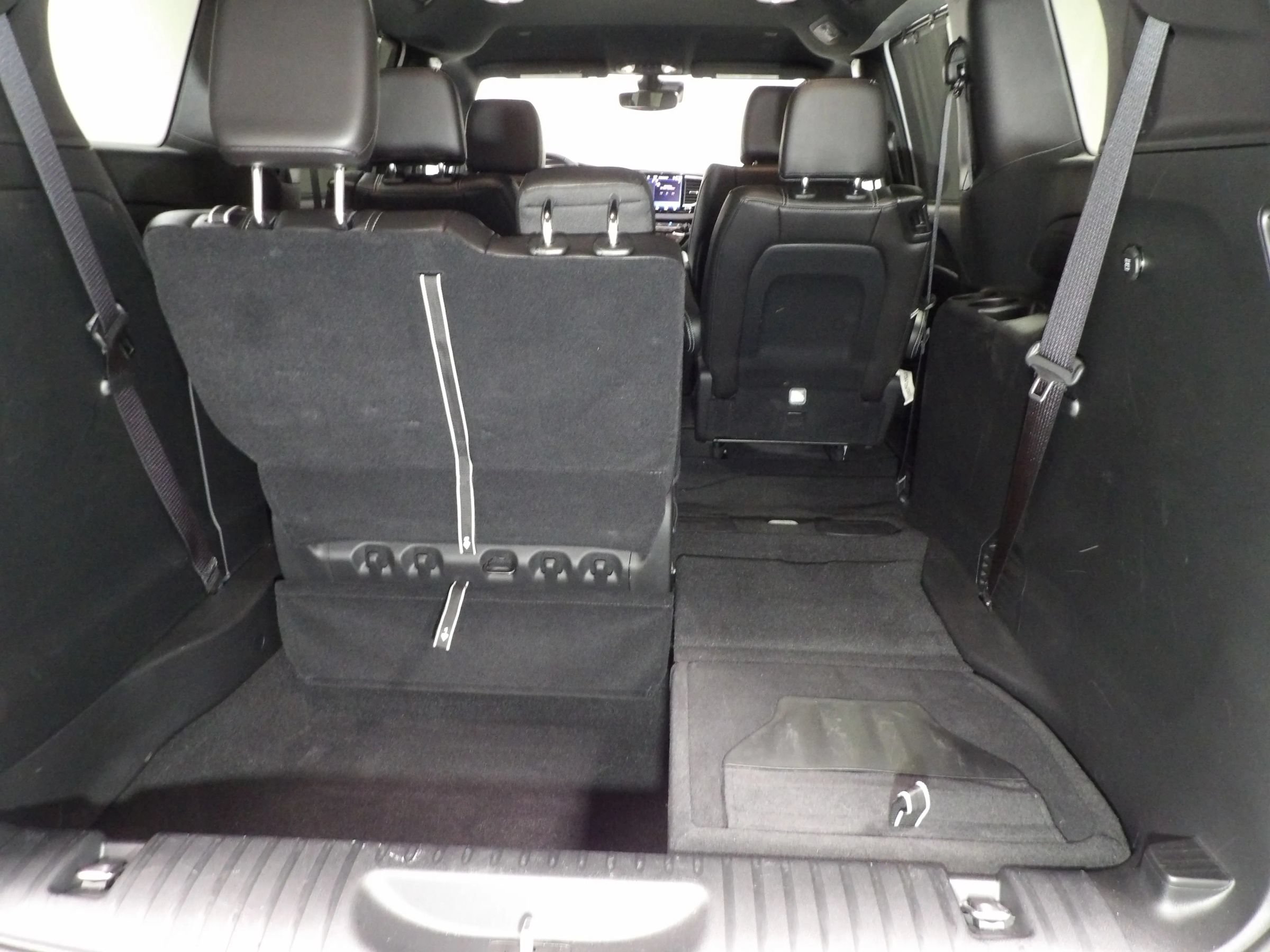 Used 2025 Chrysler Pacifica Select FWD image 9