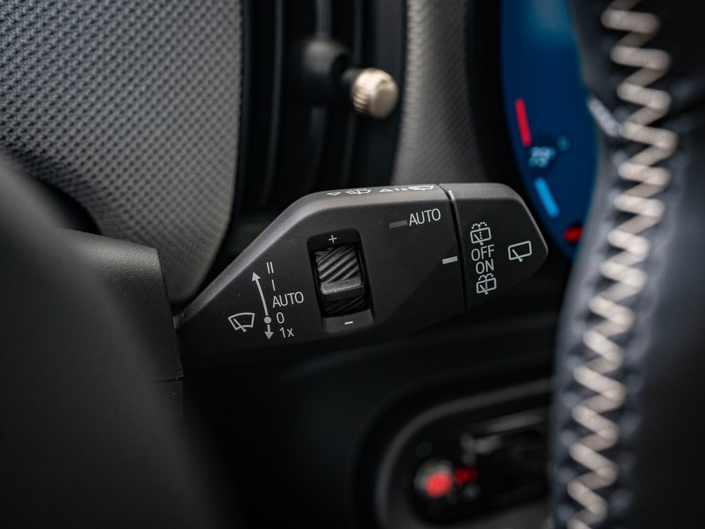 Certified 2025 MINI Cooper S image 27