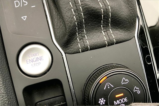 Certified 2023 Volkswagen Atlas SEL image 33