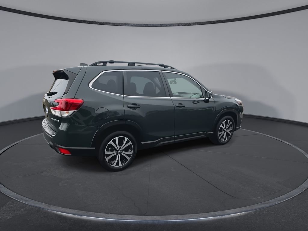 Used 2023 Subaru Forester Limited image 9