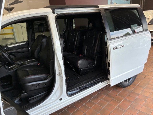 Used 2019 Dodge Grand Caravan GT image 25