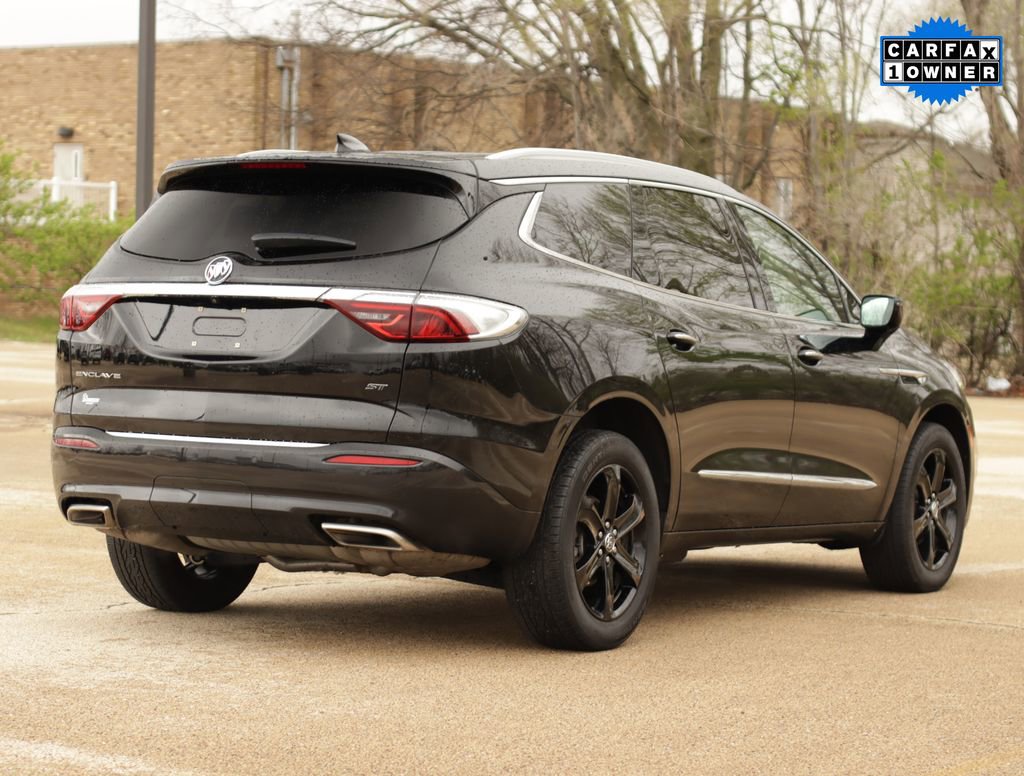 Used 2023 Buick Enclave Essence w/ Sport Touring Edition image 7