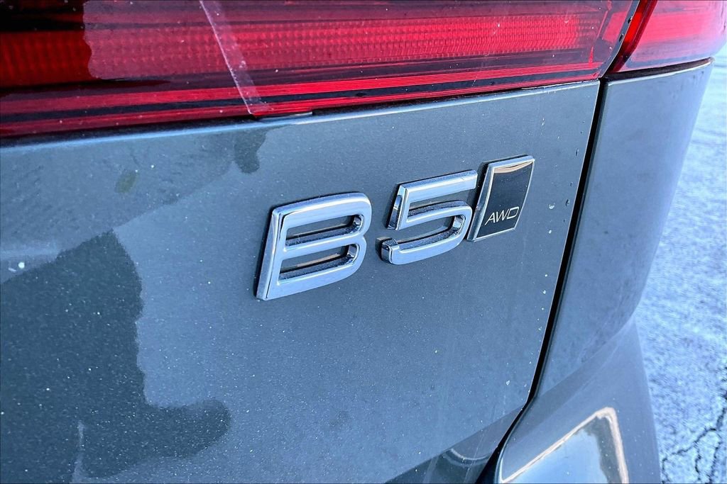 New 2026 Volvo XC60 B5 Ultra w/ Protection Package Premier AWD/4WD image 8