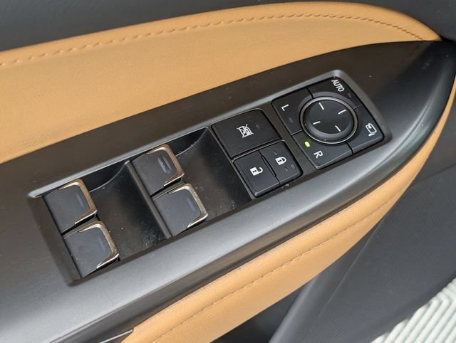 Used 2024 Lexus NX 250 FWD w/ Towing Package (2000 Lbs) image 12