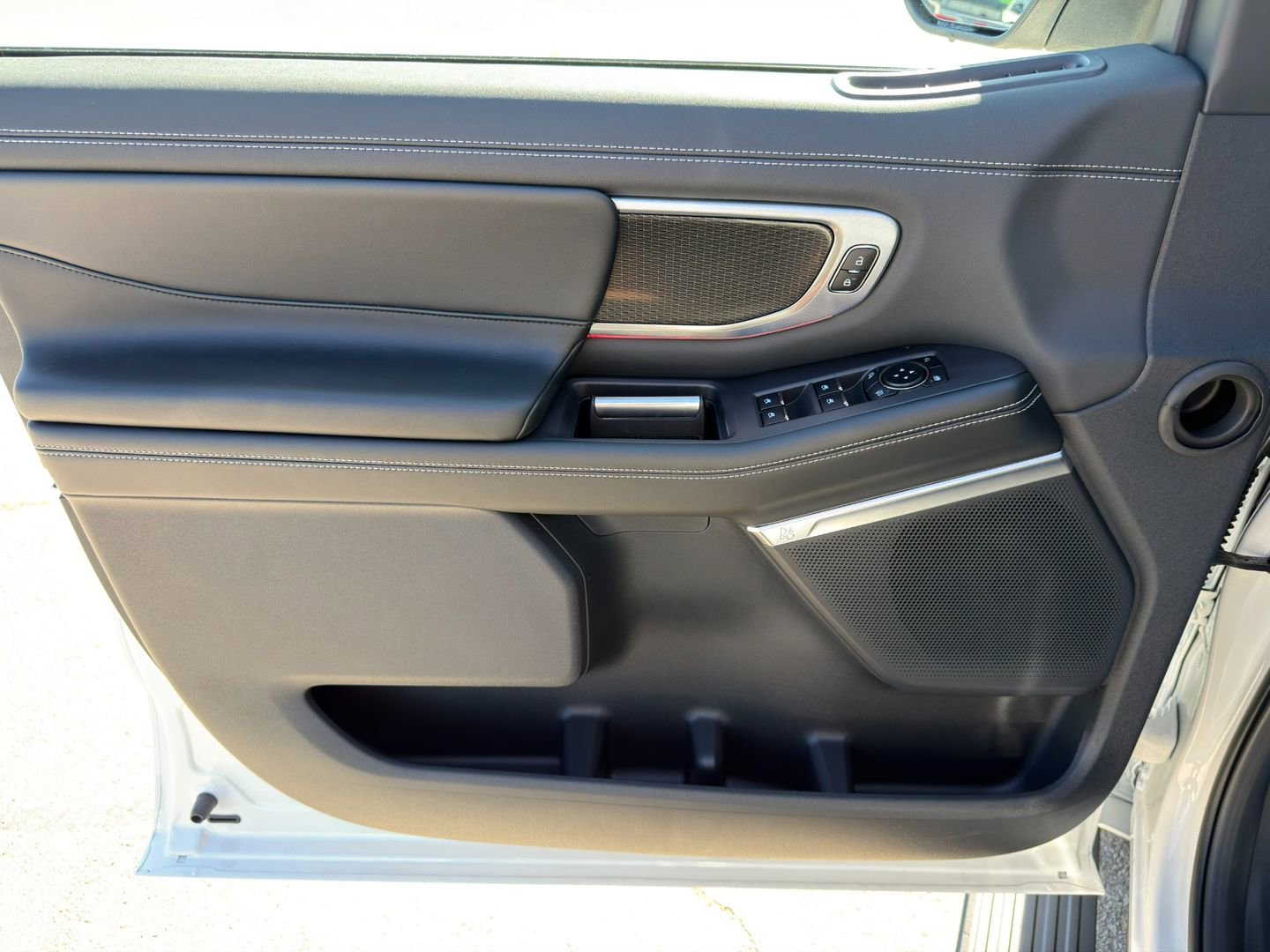 New 2025 Ford Expedition Max Platinum w/ Stealth Performance Package image 29