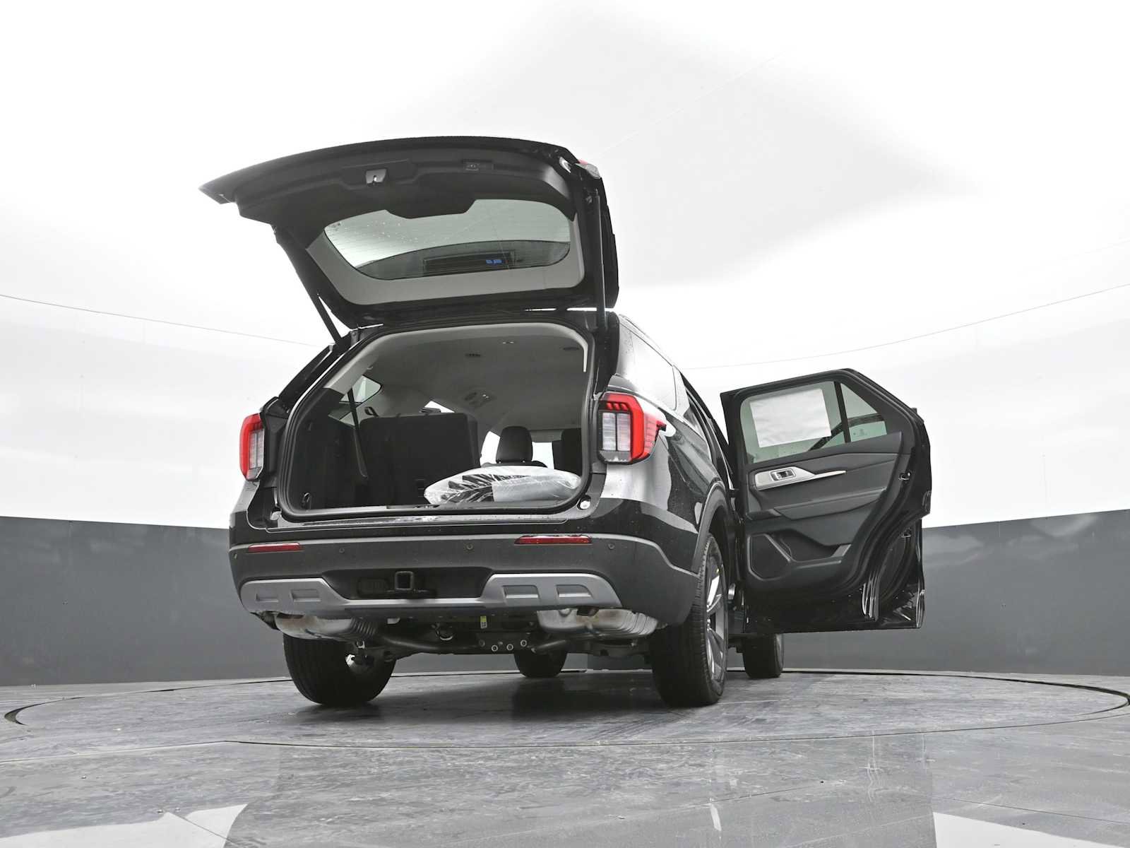 New 2026 Ford Explorer Active w/ Active Comfort Package image 71