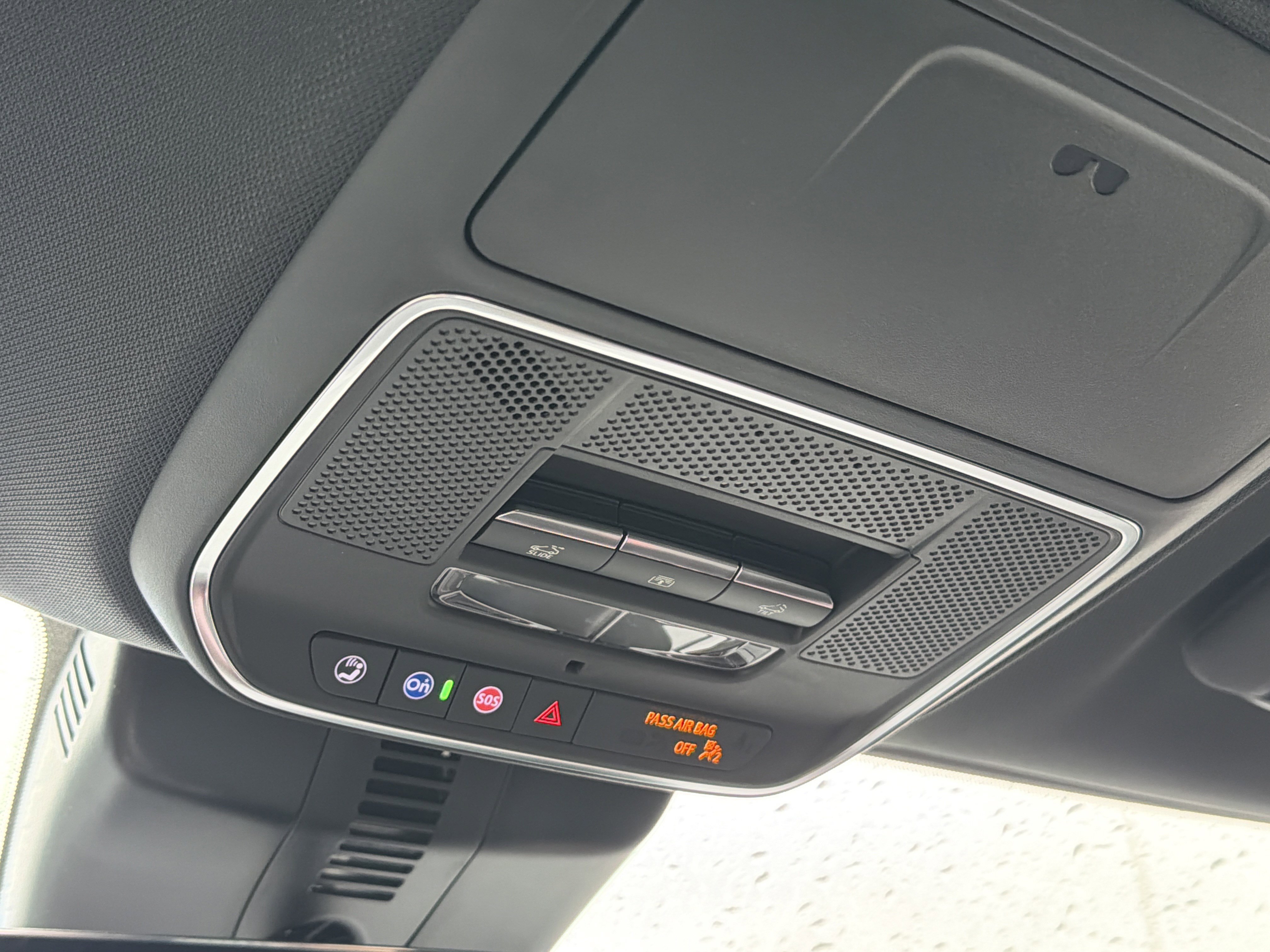 New 2026 Chevrolet Traverse RS image 20