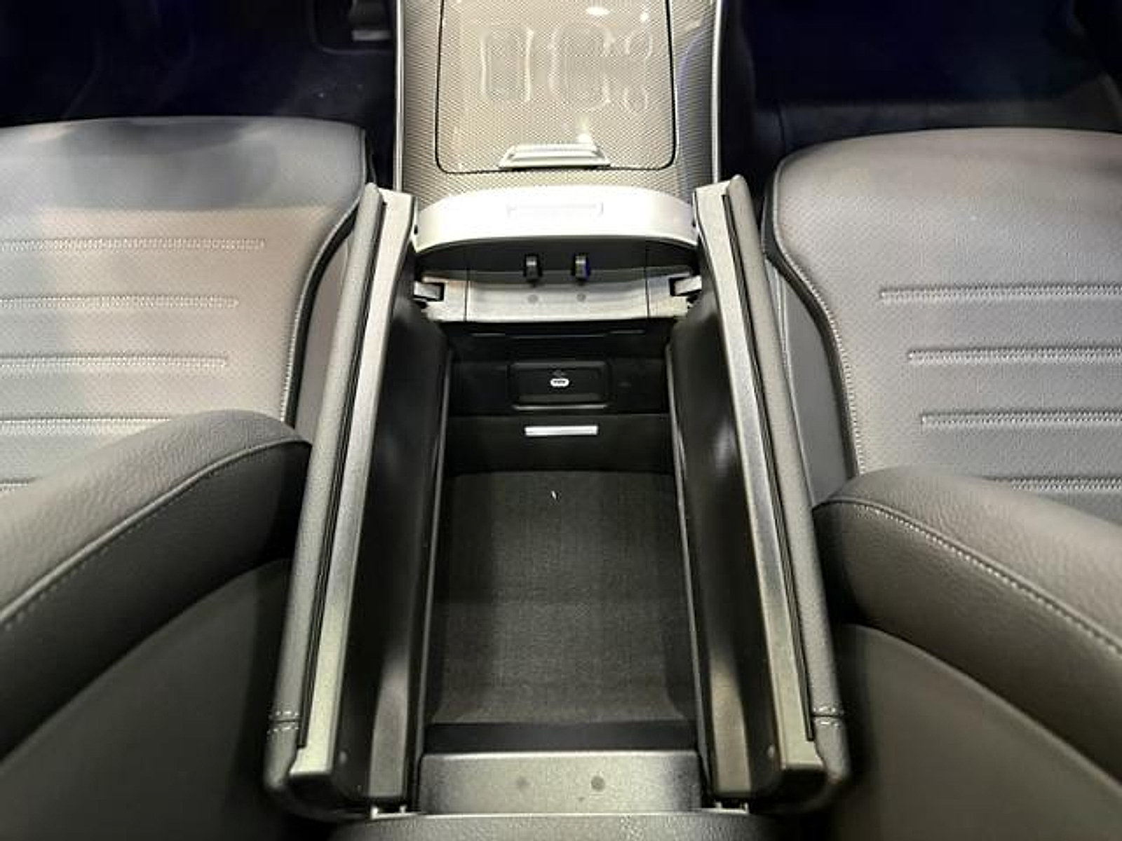 New 2026 Mercedes-Benz C 300 Sedan image 26