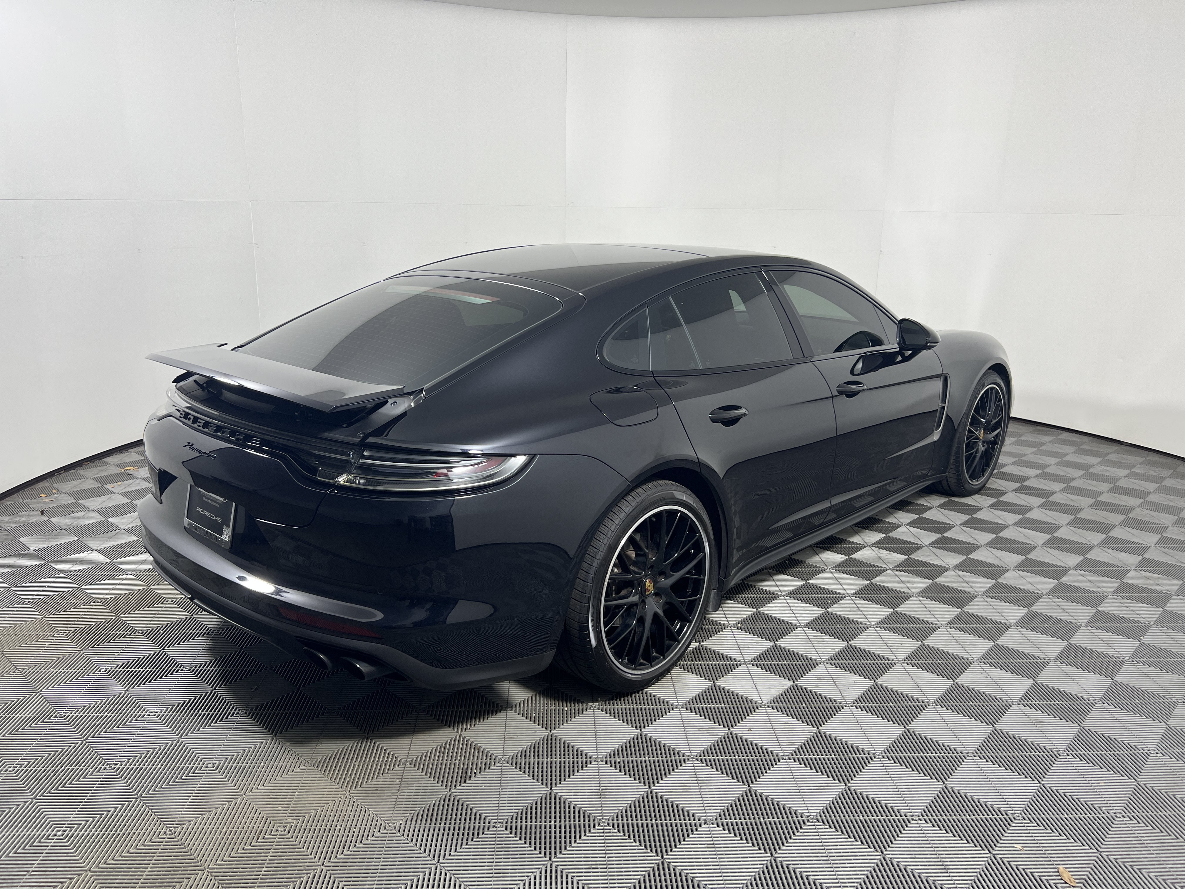 Certified 2023 Porsche Panamera 4 AWD/4WD image 7