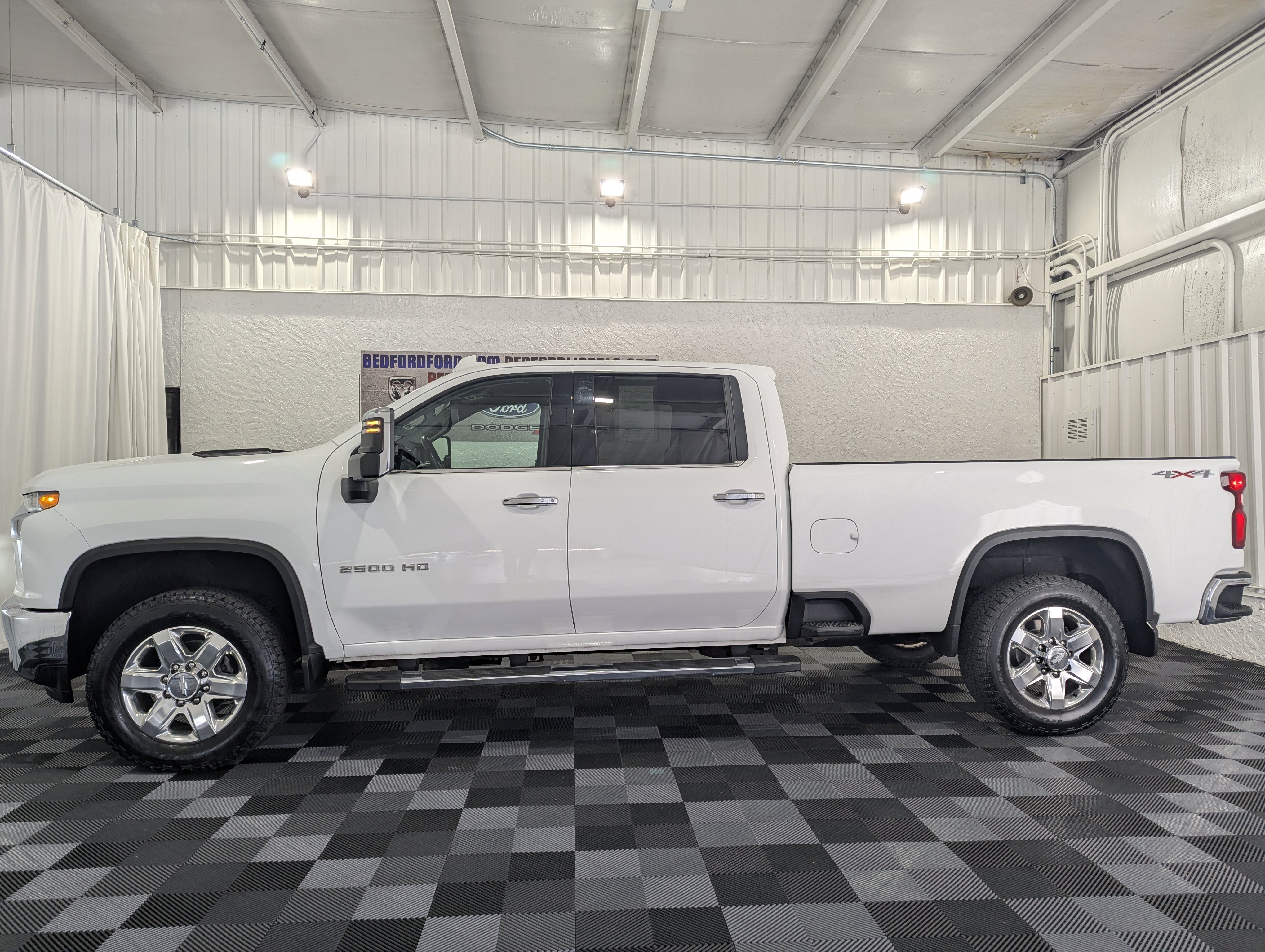 Used 2020 Chevrolet Silverado 2500 LTZ w/ Snow Plow Prep/Camper Package AWD/4WD image 2