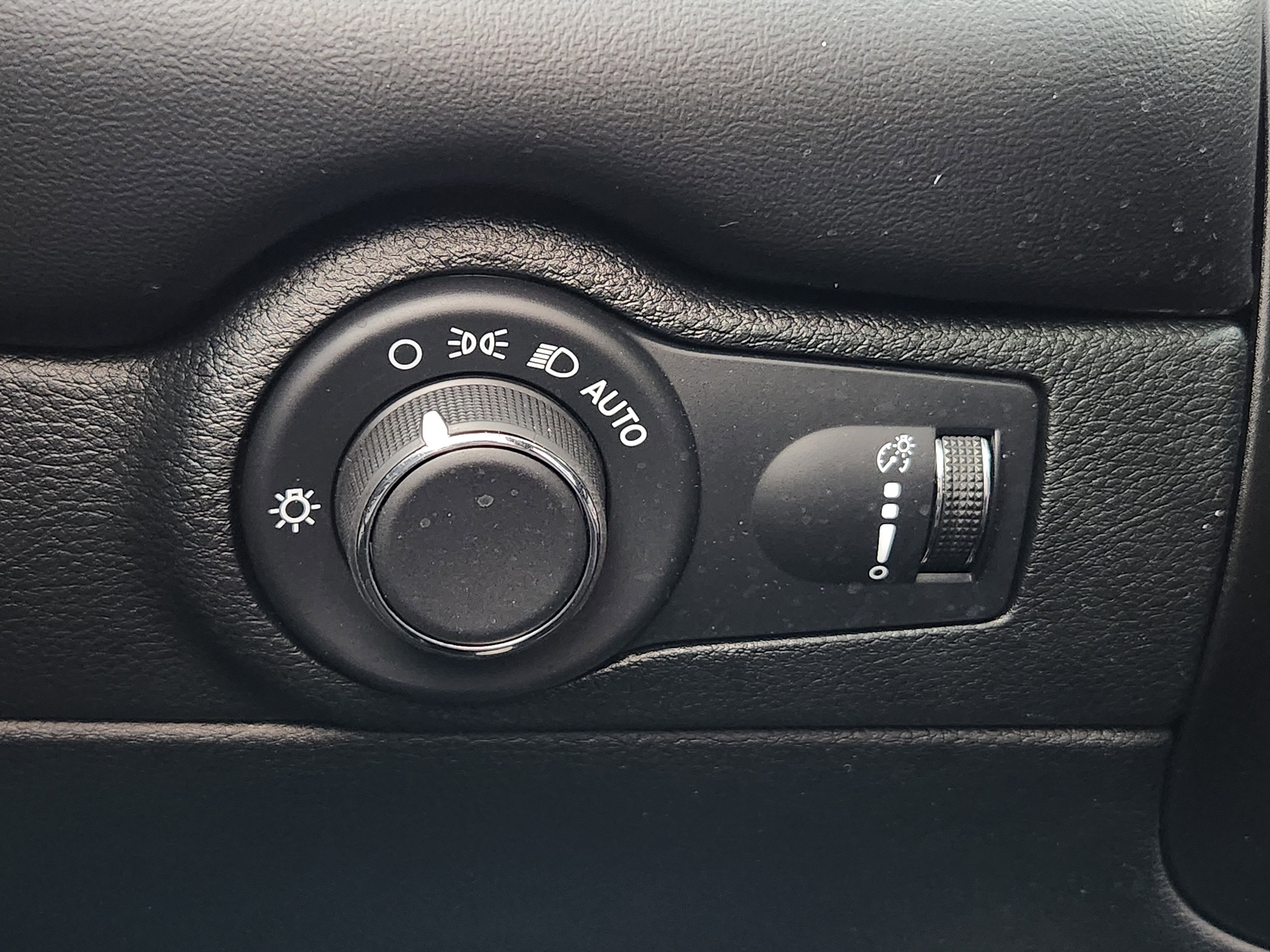 Used 2024 Dodge Durango GT AWD/4WD image 27