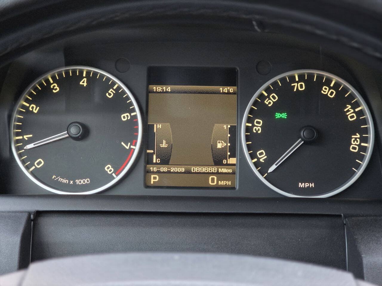 Used 2010 Land Rover LR4 HSE LUX AWD/4WD image 9