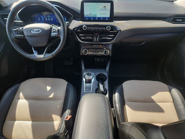 Certified 2022 Ford Escape Titanium w/ Titanium Elite Package image 8