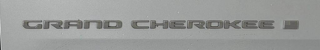 Used 2022 Jeep Grand Cherokee L Summit w/ Advanced Protech Group IV AWD/4WD image 8