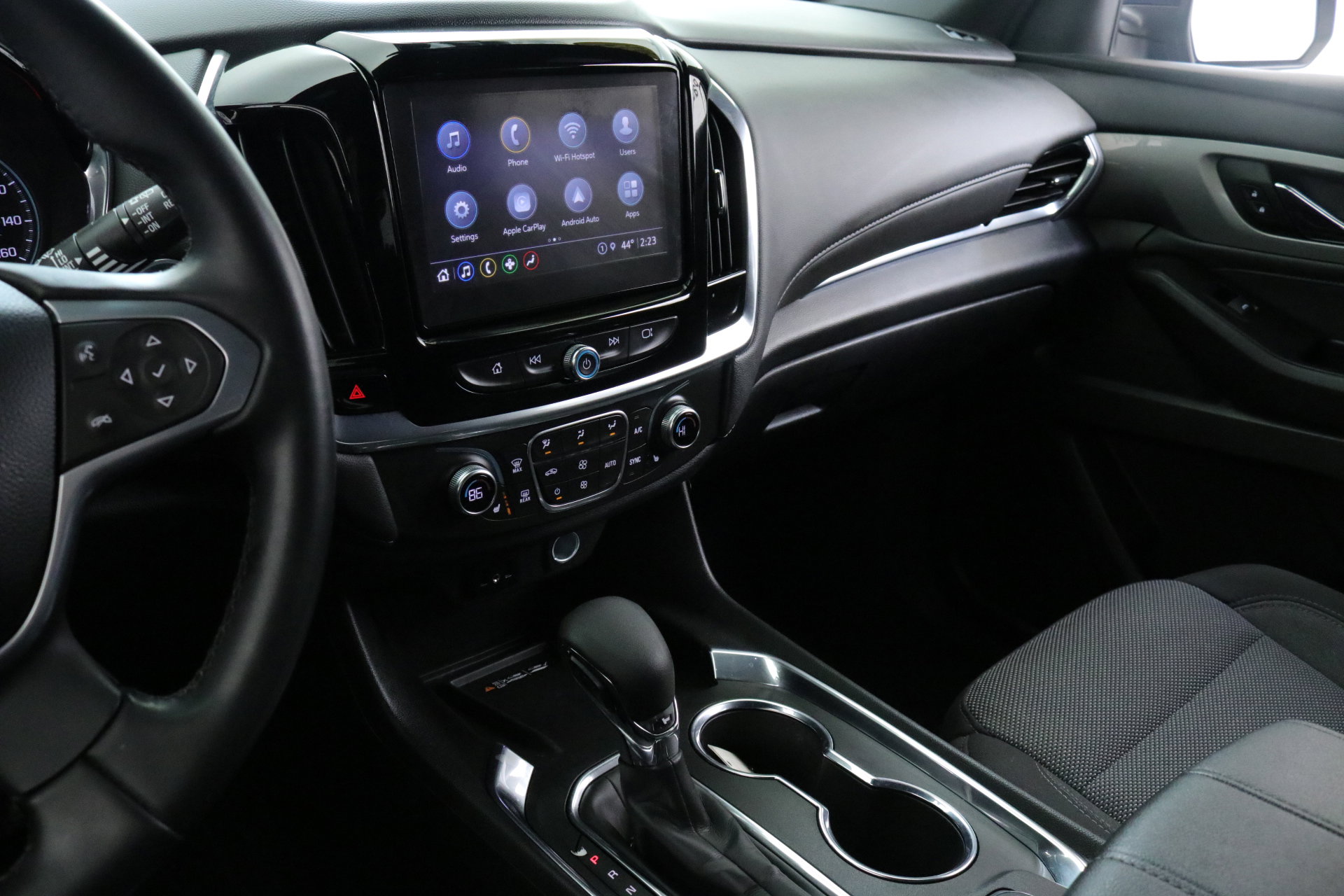 Used 2023 Chevrolet Traverse LT w/ LPO, Floor Liner Package image 18