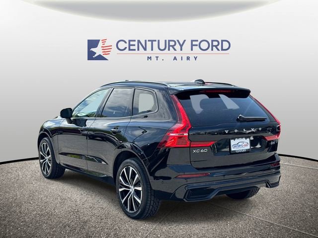 Used 2024 Volvo XC60 B5 Plus AWD/4WD image 4