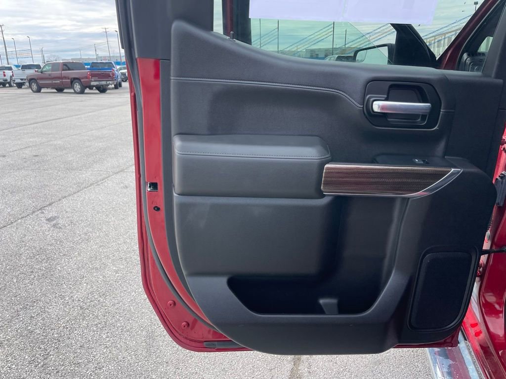 Used 2021 Chevrolet Silverado 1500 RST image 16