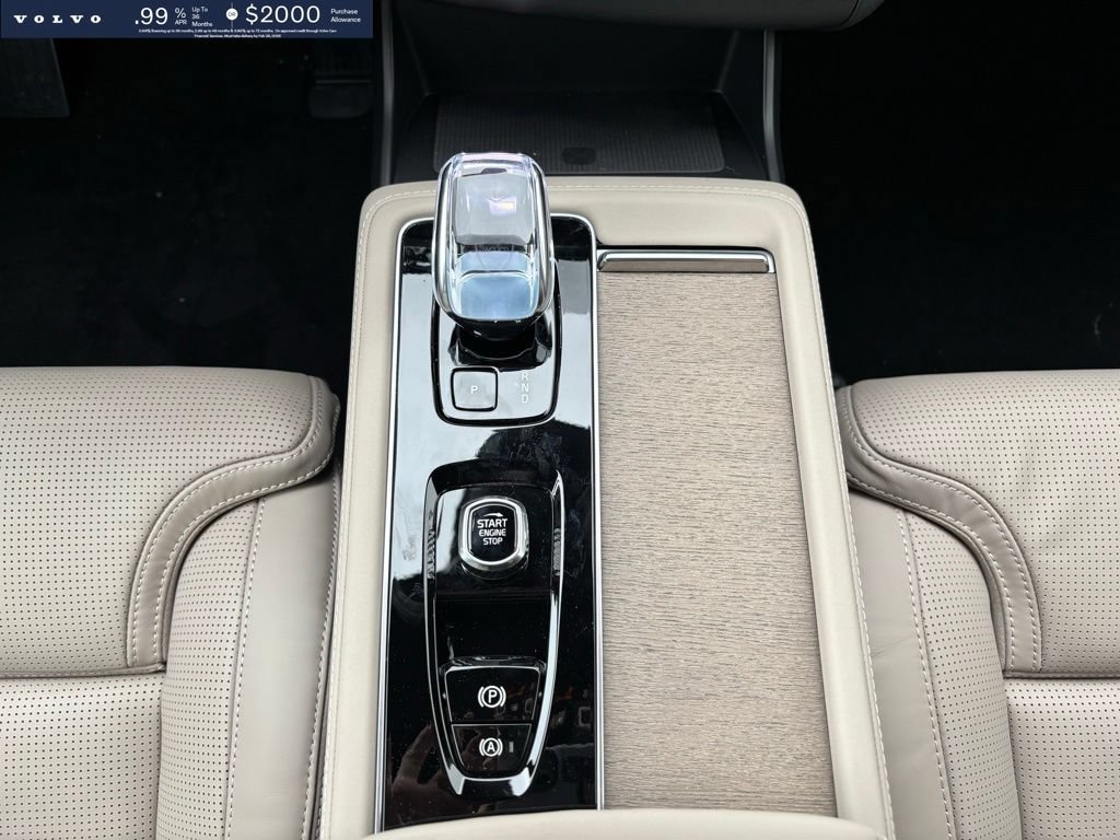 New 2026 Volvo XC90 T8 Ultra w/ Protection Package AWD/4WD image 13