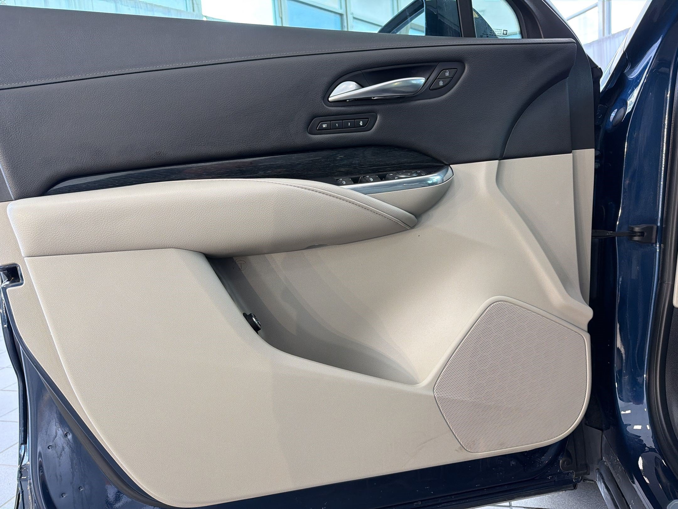 Used 2019 Cadillac XT4 Premium Luxury w/ Driver Awareness Package FWD image 13