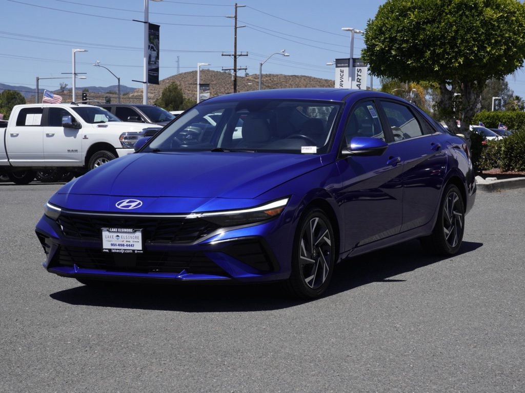 Used 2024 Hyundai Elantra Limited FWD image 8