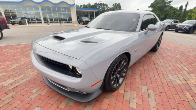 Used 2021 Dodge Challenger R/T Scat Pack RWD image 5