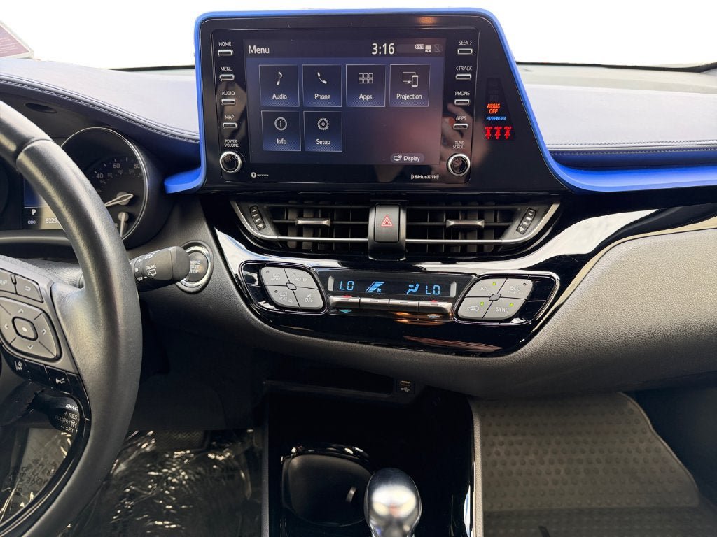 Used 2021 Toyota C-HR XLE FWD image 12