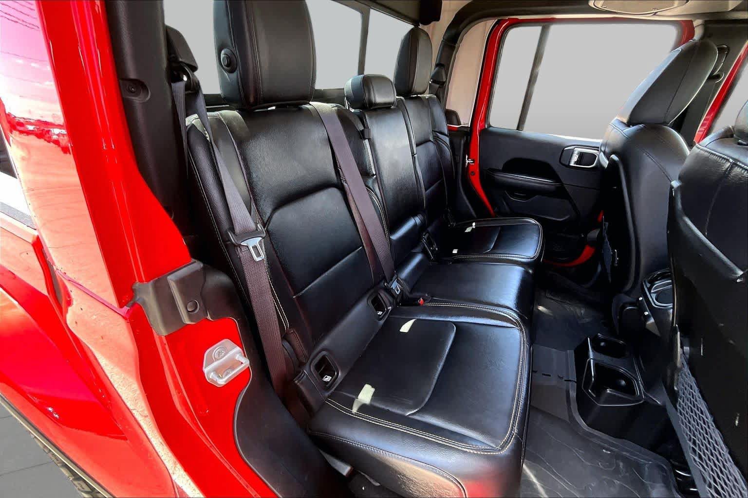 Used 2024 Jeep Gladiator Sport AWD/4WD image 19