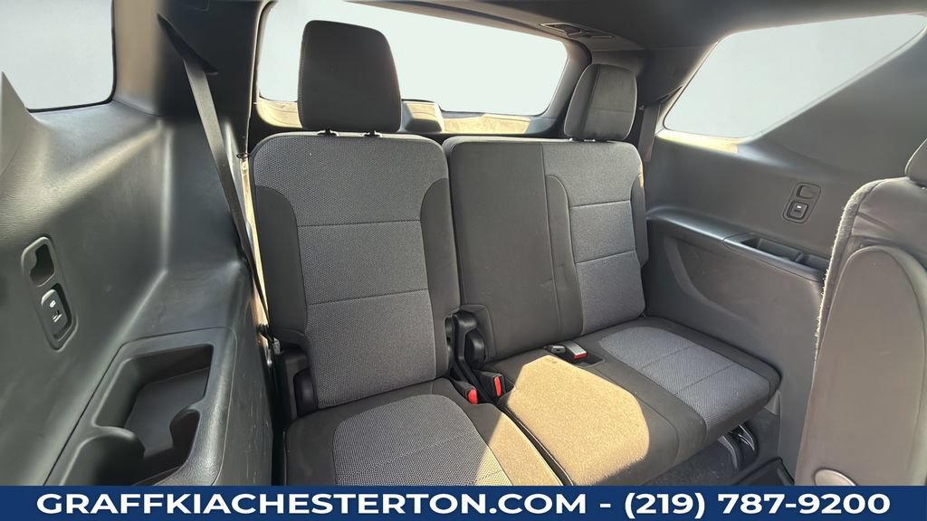 Used 2023 Chevrolet Traverse LT FWD image 36