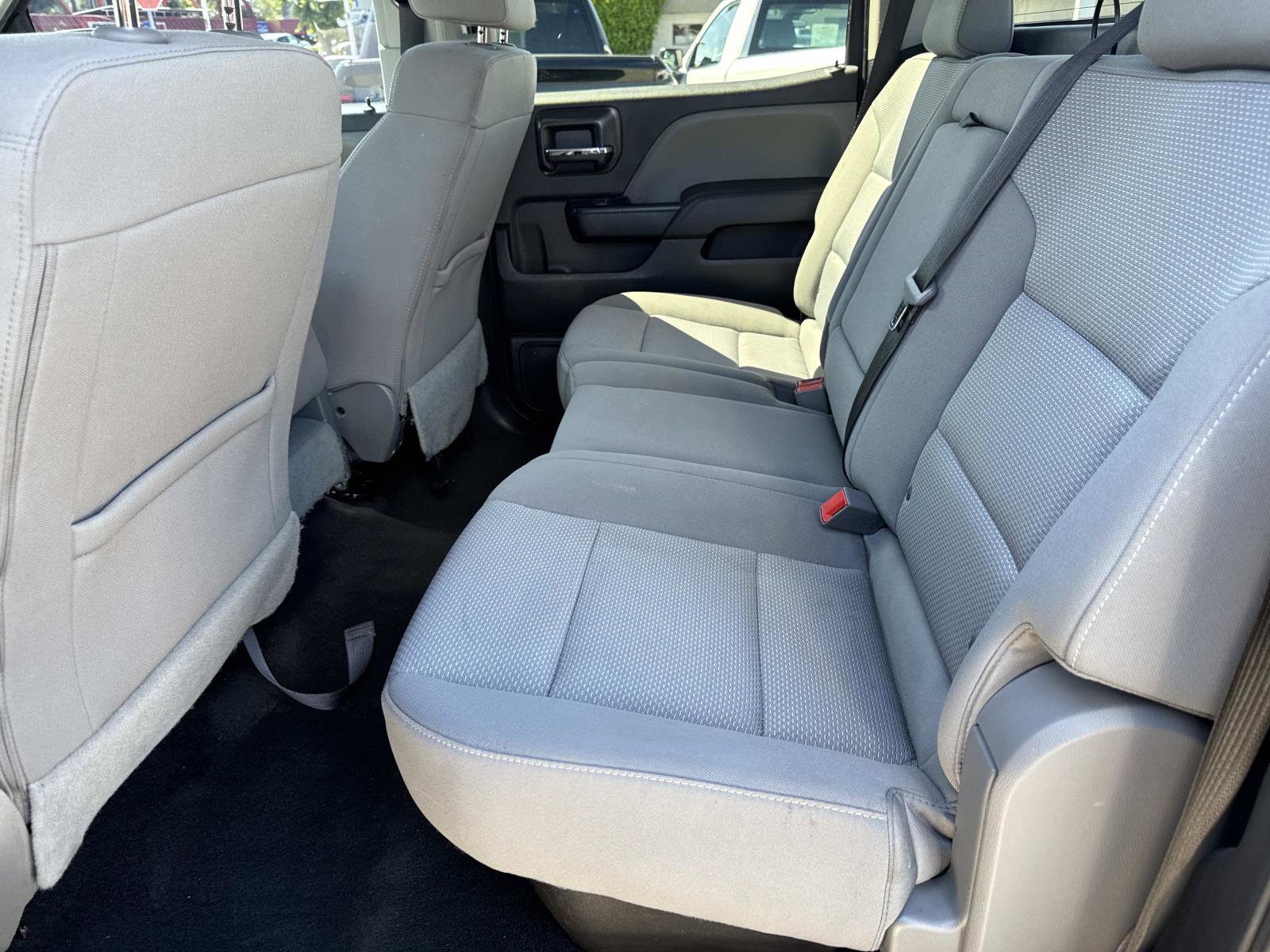 Used 2018 Chevrolet Silverado 1500 Custom w/ Custom Value Package RWD image 11