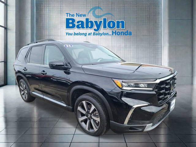 Used 2023 Honda Pilot Touring image 5