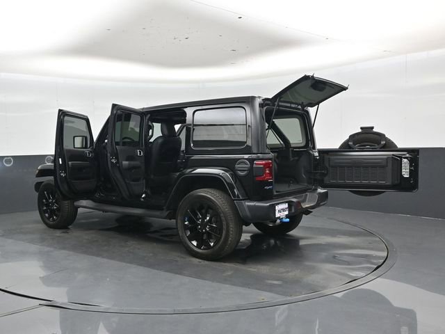 Used 2022 Jeep Wrangler Unlimited Sahara w/ Cold Weather Group image 46
