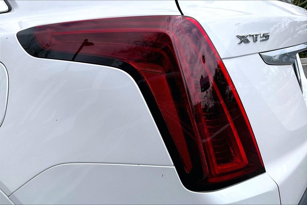Certified 2024 Cadillac XT5 Premium Luxury FWD image 26