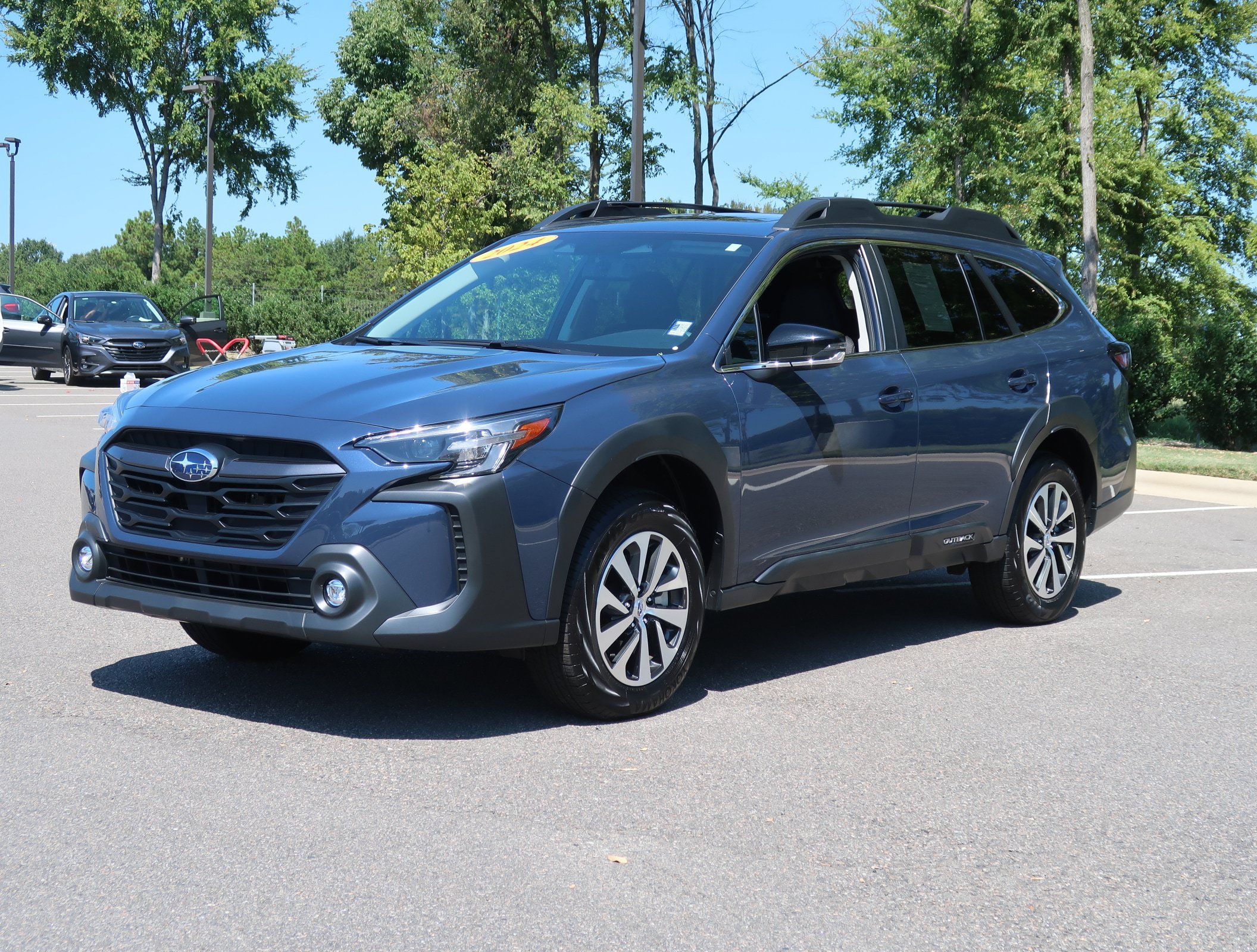 Certified 2024 Subaru Outback Premium AWD/4WD image 3