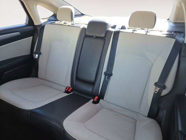 Used 2019 Ford Fusion SE w/ Equipment Group 151A image 13