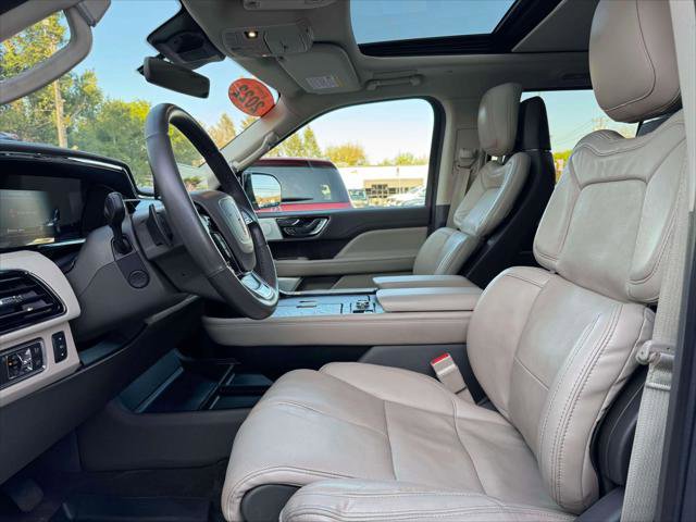 Used 2022 Lincoln Navigator L Reserve AWD/4WD image 16