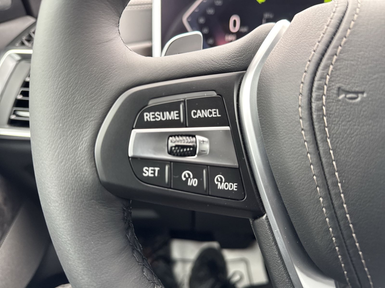 New 2026 BMW X5 xDrive40i AWD/4WD image 16