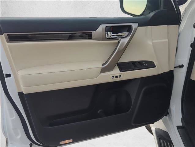 Used 2021 Lexus GX 460 Luxury w/ Accessory Package AWD/4WD image 7